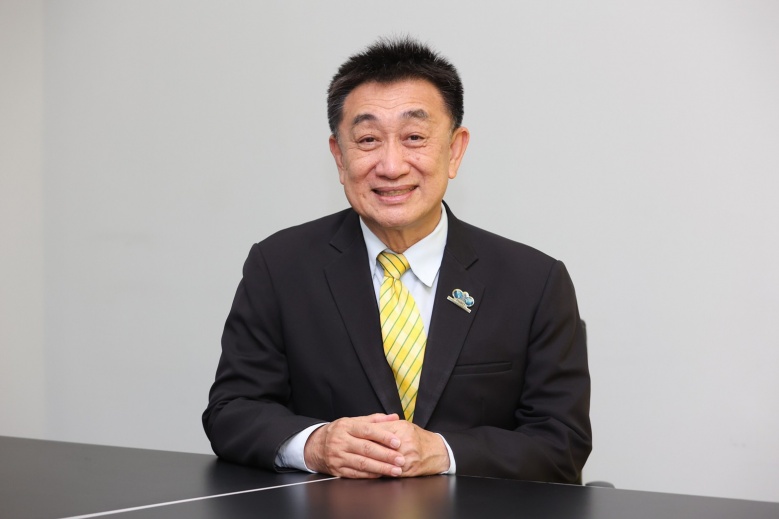 สีลม...ถนนสายมังกร   ความพรั่งพร้อมทุกศักยภาพ