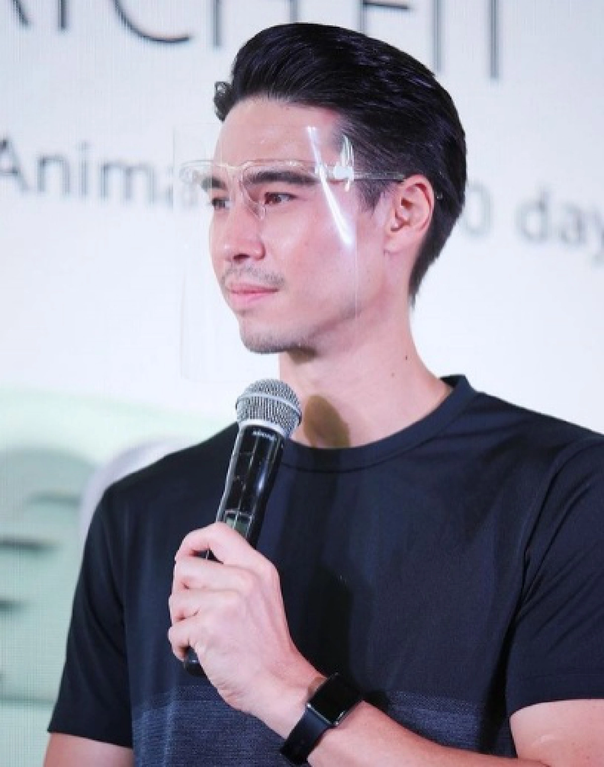 "แมทธิว" โพสต์รูปครบรอบ 1 ปีที่ติดเชื้อโควิด เผยเปลี่ยนการใช้ชีวิตค่อนข้างเยอะ