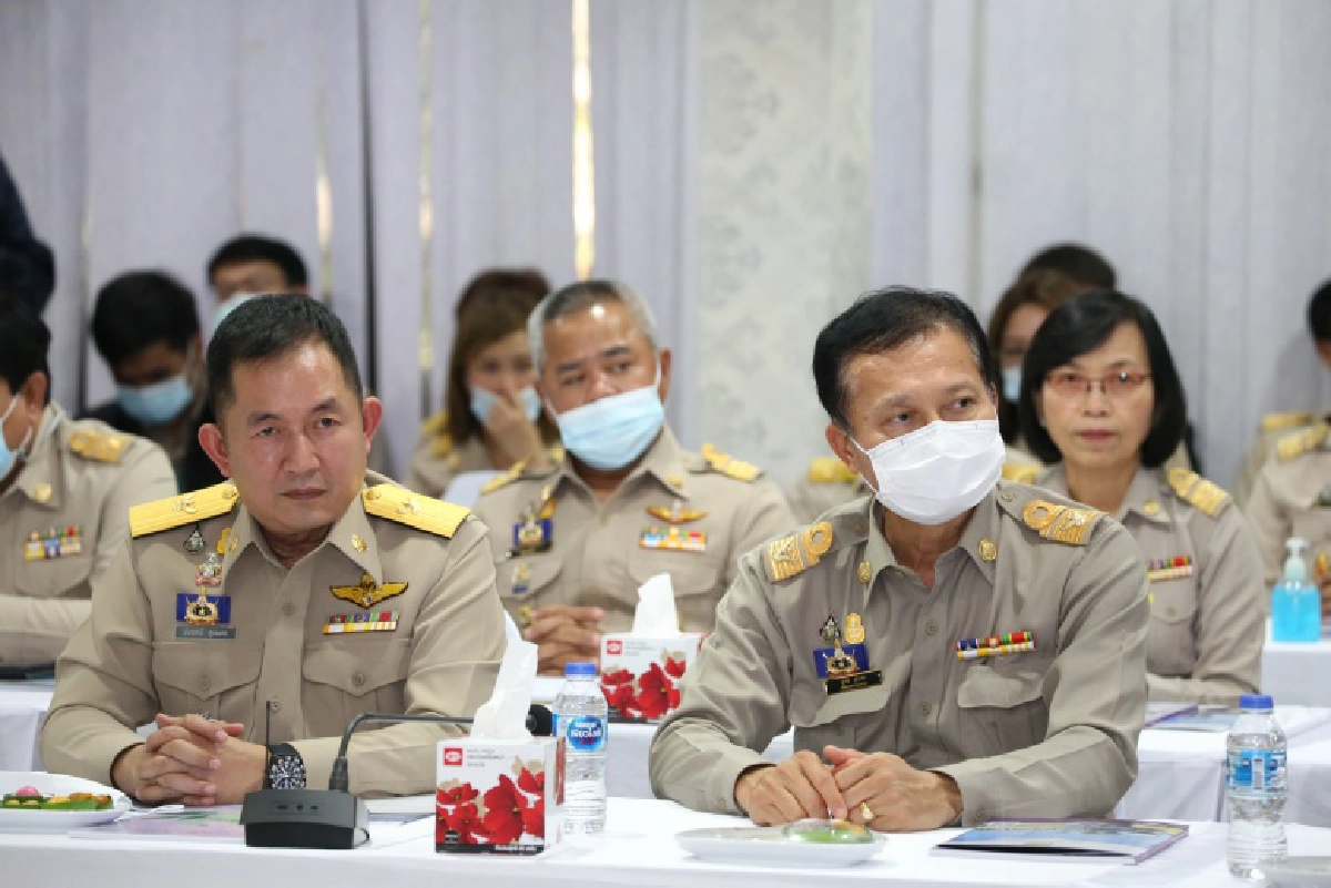 "สุชาติ"รมว.แรงงาน ลงพื้นที่ตรวจเยี่ยมการให้บริการ ศูนย์ประสานงานทบทวนสิทธิ ม33เรารักกันฯ และหน่วยเคลื่อนที่ สปส.ปทุมธานี