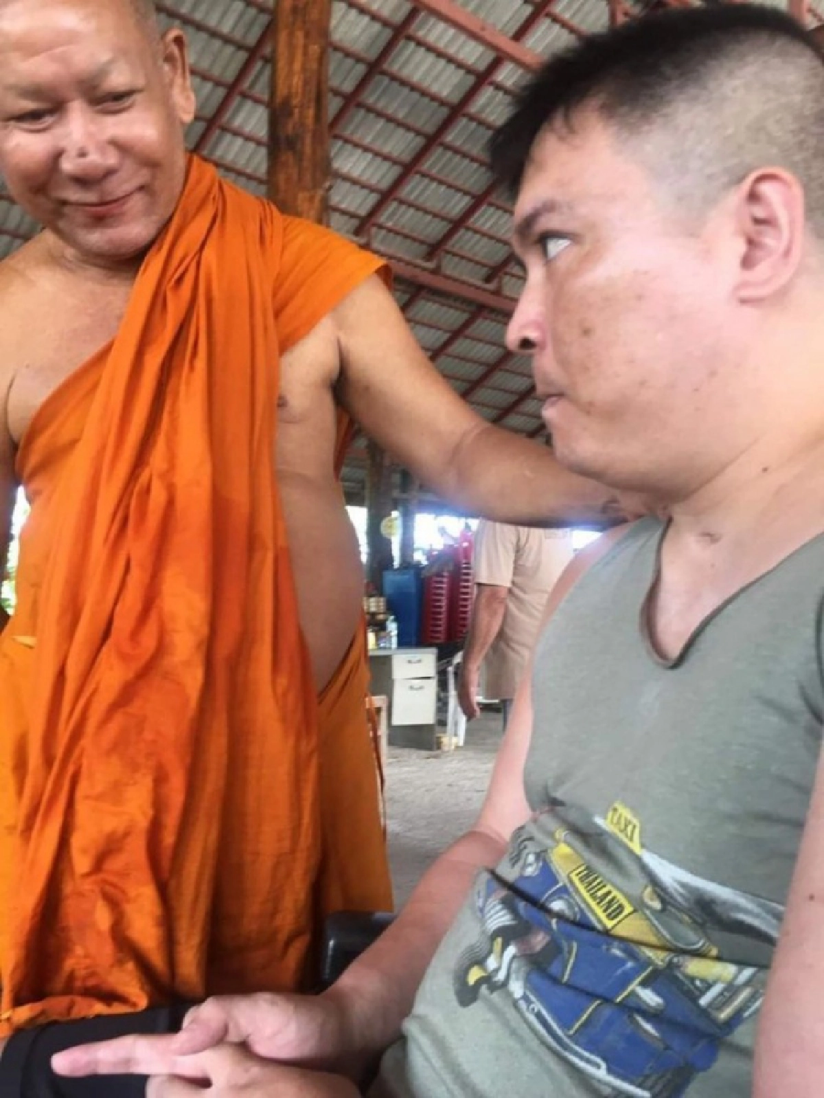 "หมวดท็อป" ฮีโร่ เหยื่อระเบิดโจรใต้ สุดปลื้ม ได้เฝ้ารับเสด็จ "ในหลวง-พระราชินี"
