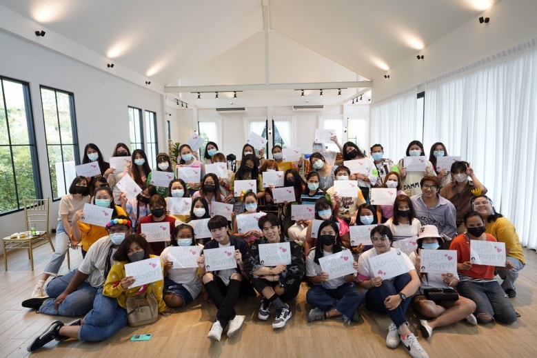 สุดปัง "ปอย กฤษณพงศ์" ปลื้มหนักแฟนคลับเซอร์ไพรส์วันเกิด