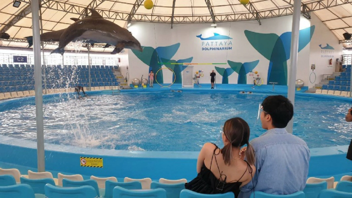 "หน่อง" ควง "แพรวา" โชว์หวาน ใน "คู่มันส์ Fun day 2021"