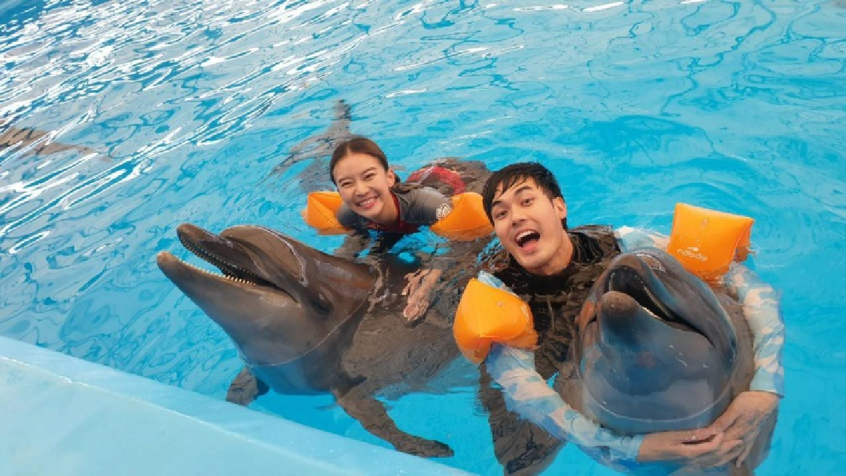 "หน่อง" ควง "แพรวา" โชว์หวาน ใน "คู่มันส์ Fun day 2021"