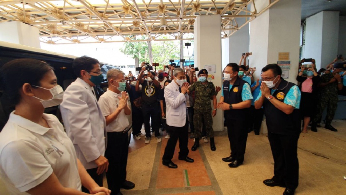 ชื่นมื่น "ผู้ว่าฯ ปู คืนสู่สาคร" คนแห่รับเนืองแน่น ด้านพ่อเมืองบอกรักและคิดถึงที่สุด 