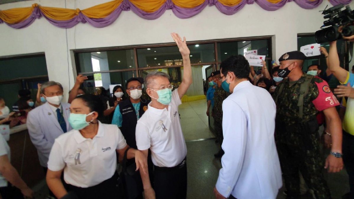 ชื่นมื่น "ผู้ว่าฯ ปู คืนสู่สาคร" คนแห่รับเนืองแน่น ด้านพ่อเมืองบอกรักและคิดถึงที่สุด 