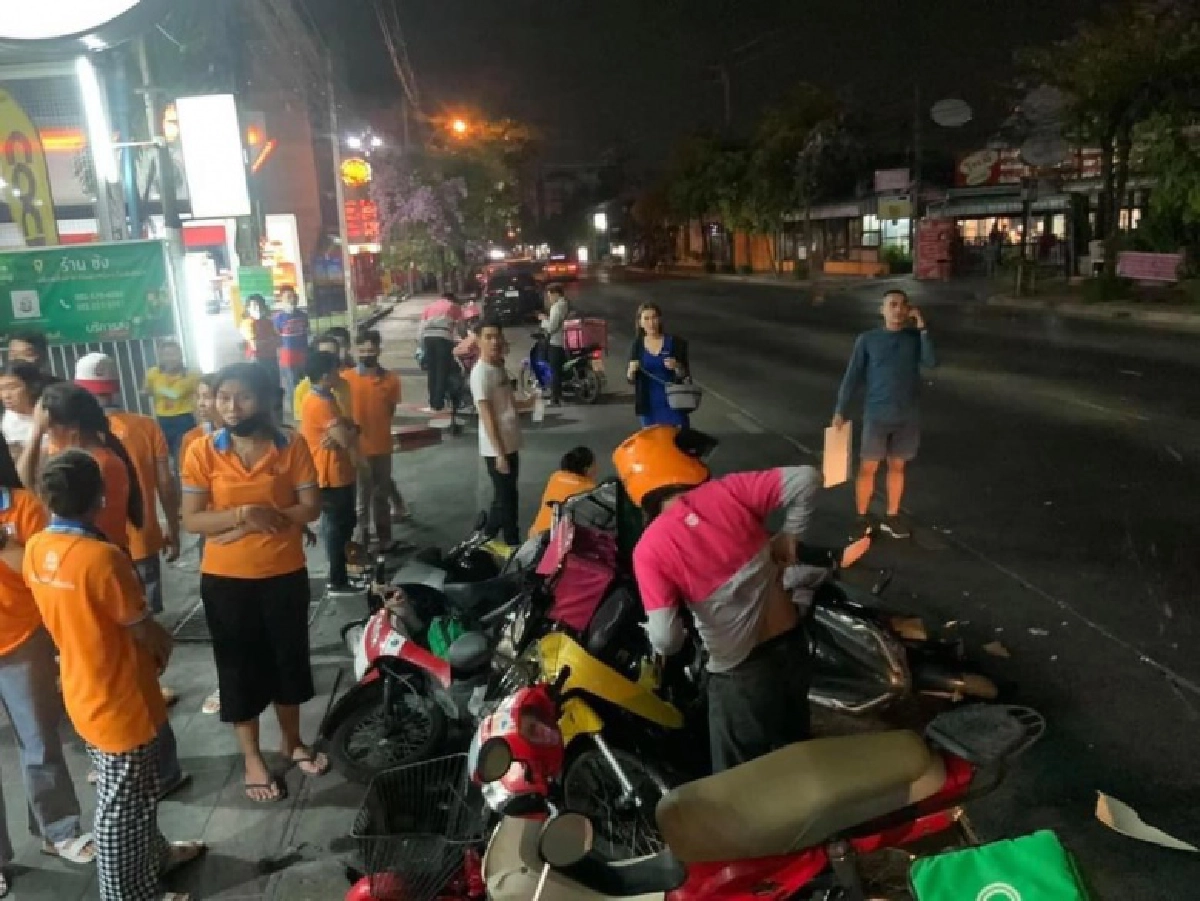 ออกหมายเรียกแล้ว  ตีนผีซิ่งเก๋ง กวาดเรียบ 10 จยย.หน้าซ้ง เป็ดพะโล้