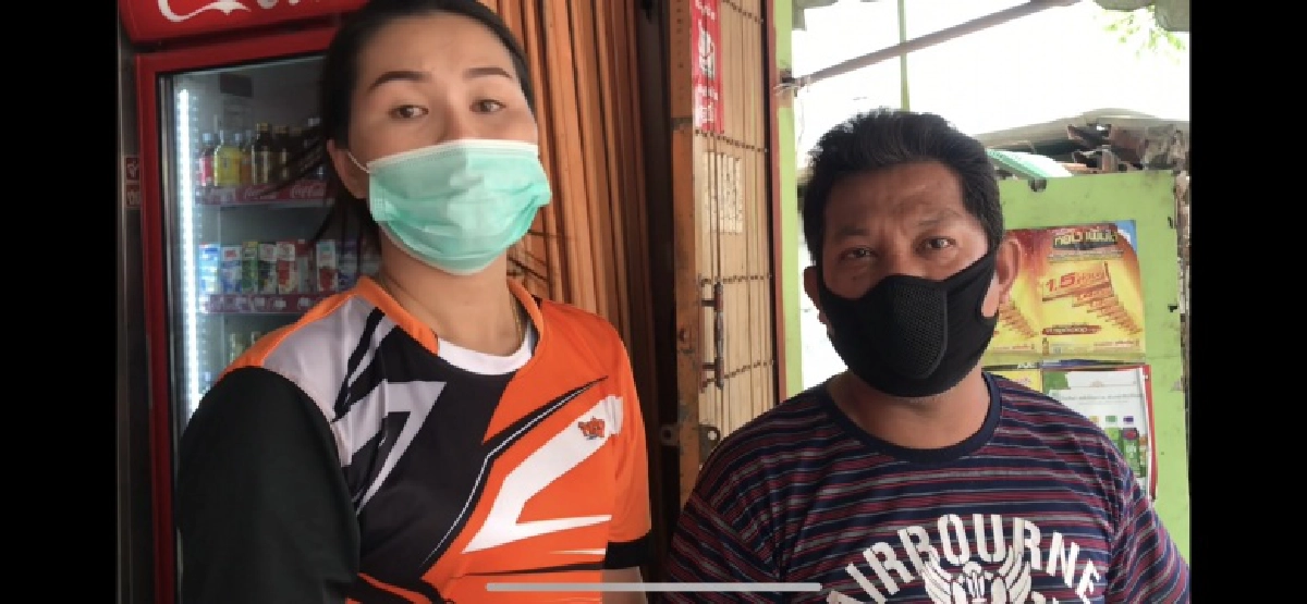 นครปฐม ไฟไหม้ร้านขายของกิ๊ฟช๊อบ บาดเจ็บ 1 ราย รถเสียหาย 2 คัน (มีคลิป)