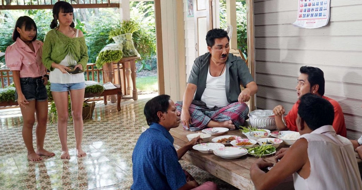 ห้ามพลาดหนังซึ้งปนฮาของ "เจนนี่-ลิลลี่" ใน "มนต์รักดอกผักบุ้ง เลิกคุยทั้งอำเภอ"