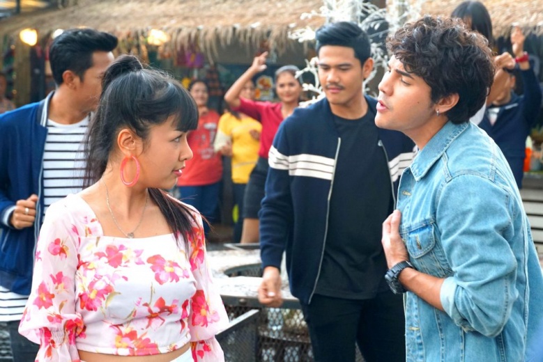 ห้ามพลาดหนังซึ้งปนฮาของ "เจนนี่-ลิลลี่" ใน "มนต์รักดอกผักบุ้ง เลิกคุยทั้งอำเภอ"