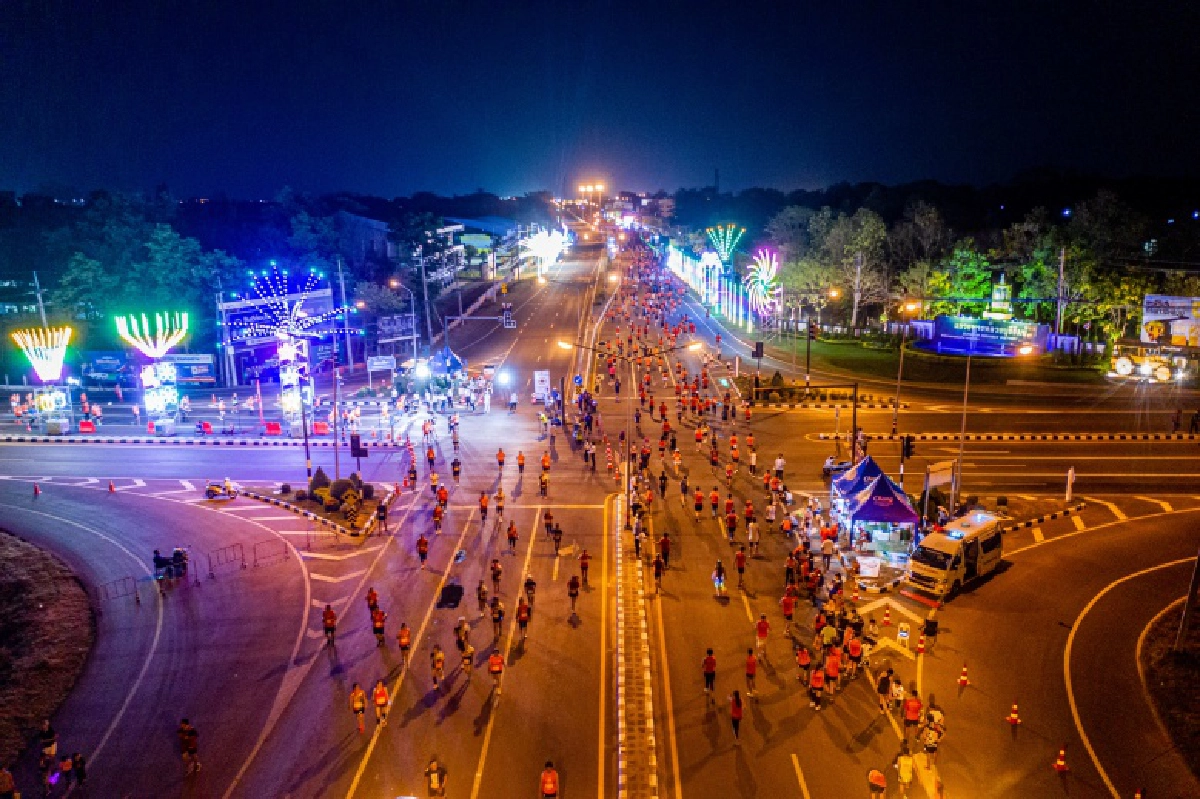 บุรีรัมย์ มาราธอน 42.19กม. ชนะเลิศ เซอร์เก ซีรียานอฟ-ระเบียง รังเพีย