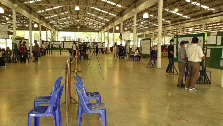 เชียงใหม่ เลือกตั้งเทศบาล  หน่วยเลือกตั้ง อ่างแก้ว "มช."เงียบเหงา ปัญญาชน ยังออกมาใช้สิทธิน้อย 