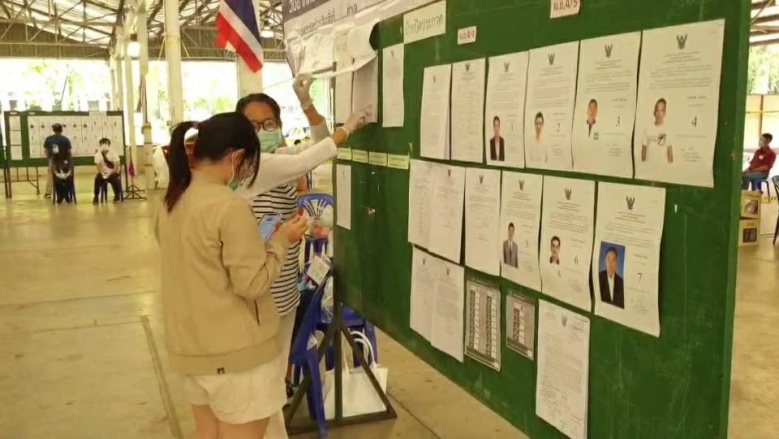 เชียงใหม่ เลือกตั้งเทศบาล  หน่วยเลือกตั้ง อ่างแก้ว "มช."เงียบเหงา ปัญญาชน ยังออกมาใช้สิทธิน้อย 