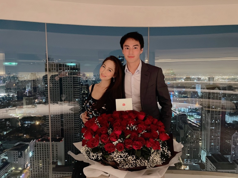 "นาวินต้าร์" อ้อน "ไฮโซน้ำหวาน" หยุดทำงาน 5 วัน ฉลองครบรอบแต่งงาน 5 ปี