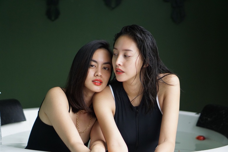 ดาเมจรุนแรง "กิ่ง อารียา" ลงภาพคู่ "เฌอเบลล์" แฟนคลับฟินยกเป็นคู่จิ้นทิพย์