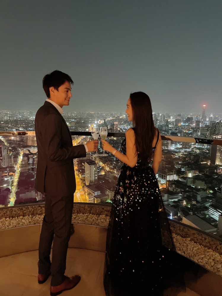 "นาวินต้าร์" อ้อน "ไฮโซน้ำหวาน" หยุดทำงาน 5 วัน ฉลองครบรอบแต่งงาน 5 ปี