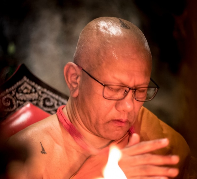 จาก "แม่หม่อมกวัก"สู่"แม่หม่อมกวักมโนราห์" ศาสตร์ผสมศิลป์แห่งถ้ำพระพุทธโกษีย์ เรียกเงินเรียกทองให้ไหลนองมากองตรงหน้า