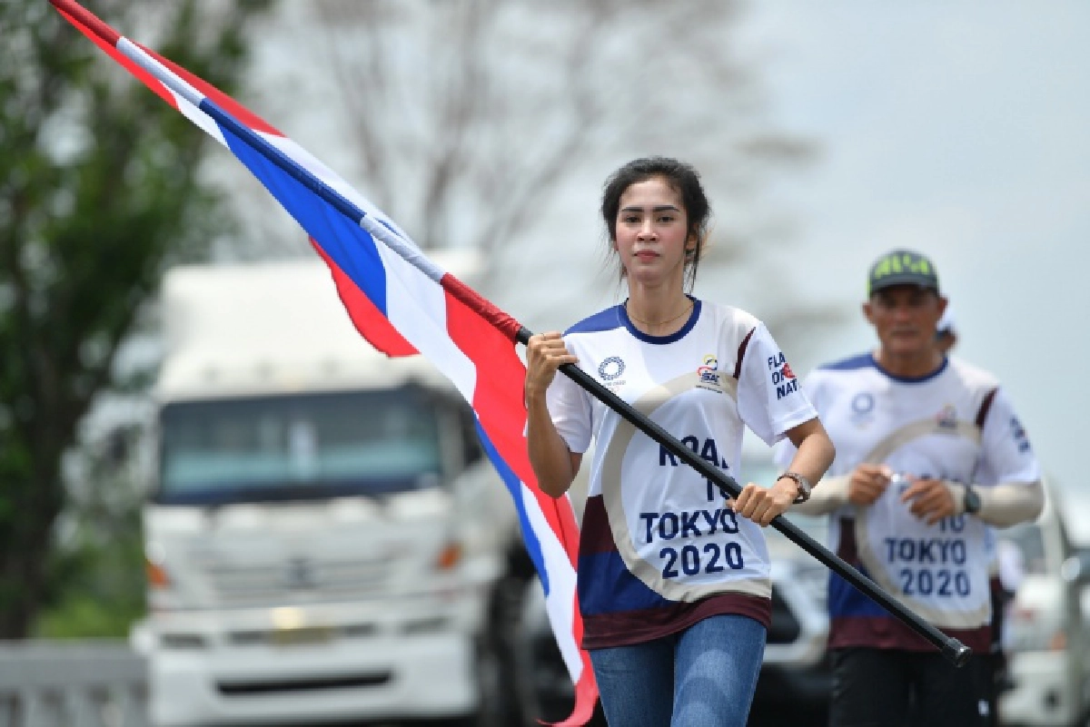 วิ่งธงชาติไทย รวมใจสู่ชัยชนะ  วันที่ 8 ถึงสุราษฎร์ฯ พรุ่งนี้เข้าท่าศาลา 