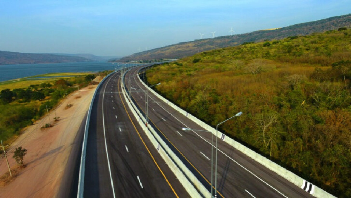 ฤกษ์งามยามดี 7 เม.ย. นี้ 'นายกฯ' ตัดริบบิ้นเปิดใช้มอเตอร์เวย์"บางปะอิน-โคราช"รับสงกรานต์