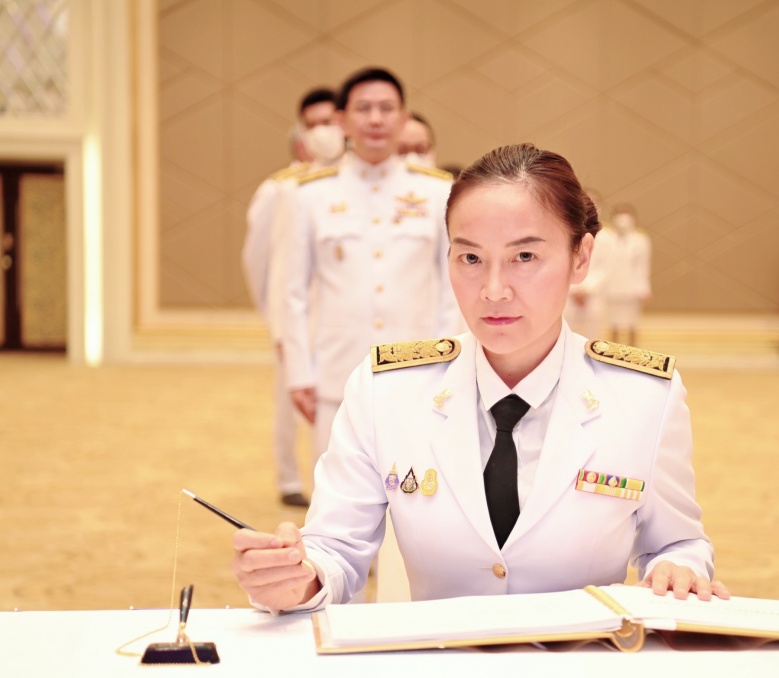 "จุรินทร์" สั่งพาณิชย์ เกาะติดสถานการณ์ราคาสินค้าเกษตรรายสัปดาห์