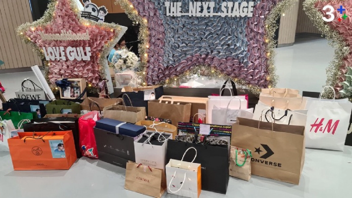 "กลัฟ คณาวุฒิ" สร้างโมเมนต์พิเศษ CH3Plus The Moment: GULF The Next Stage แฟนๆ แห่ส่งของซัปพอร์ตสุดอลังการ