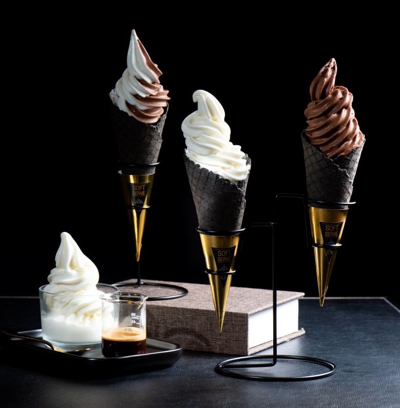 หน้าร้อนกับไอศกรีมเป็นของคู่กัน พบกับไอศกรีมซอฟต์เสิร์ฟที่ร้านเดอะ คอฟฟี่ อะคาเดมิคส์ 