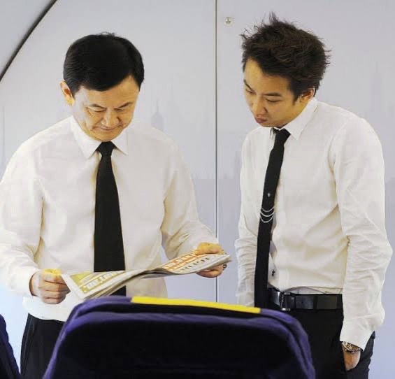 สงครามเงา 'โอ๊ค" โหนโทนี่