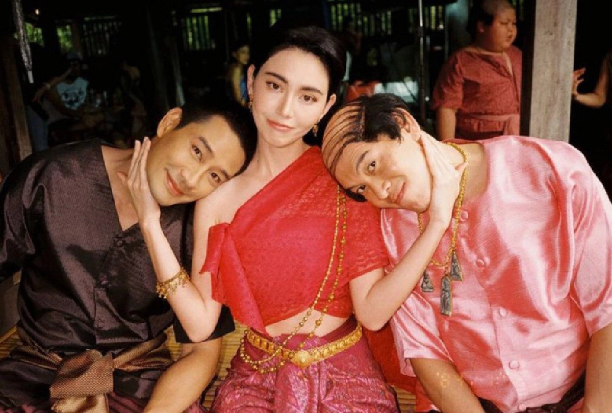คนบันเทิงแห่ชื่นชม "ใหม่ ดาวิกา" ในบทบาท"แม่วันทอง"
