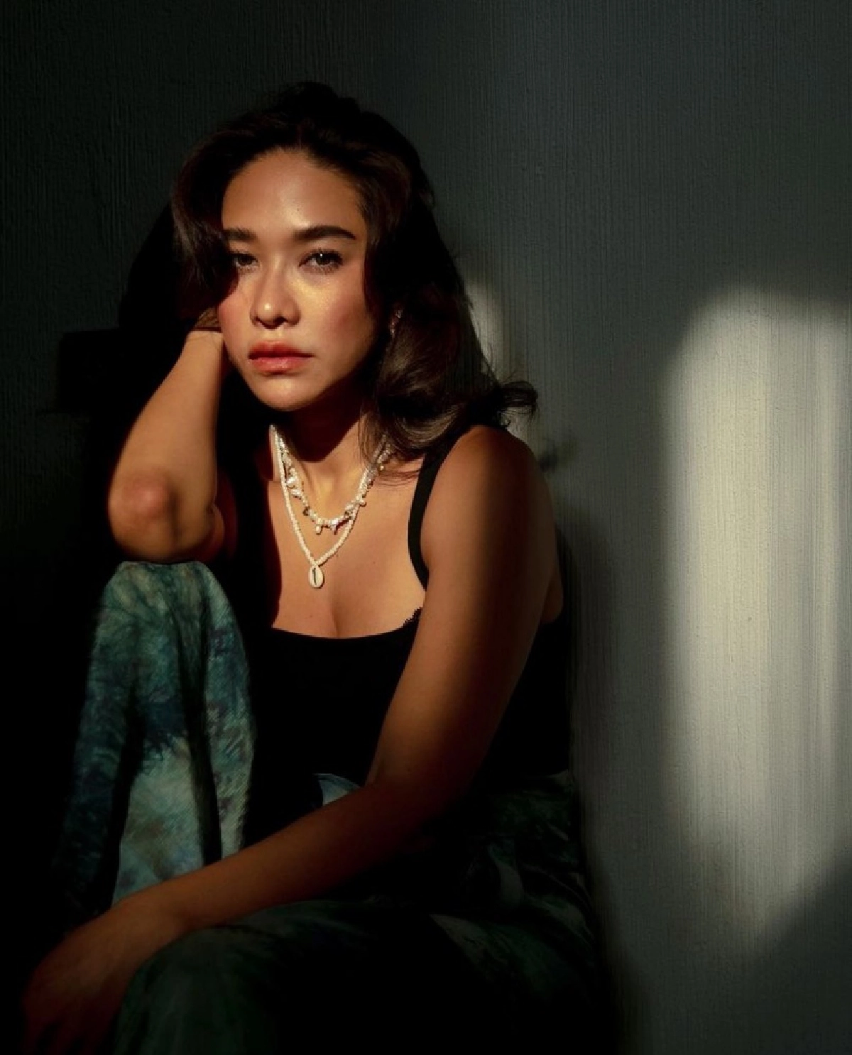 "พลอย เฌอมาลย์" เผยผลตรวจโควิด-19 รอบ 2  