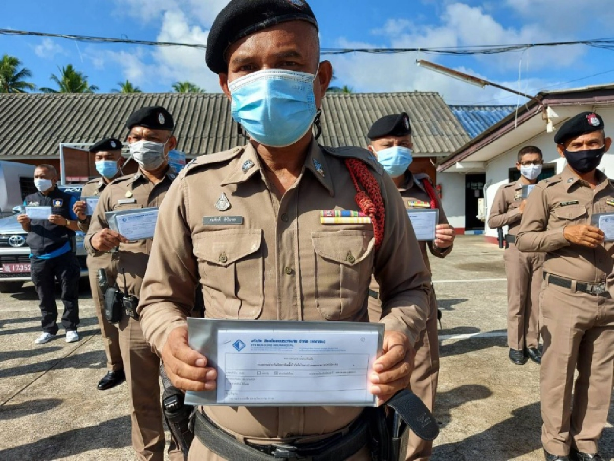  ผกก.ควนโดนใจป้ำ ควักเงินหลายหมื่นทำประกันโควิด- 19 ให้ลูกน้องฟรีทั้งโรงพัก