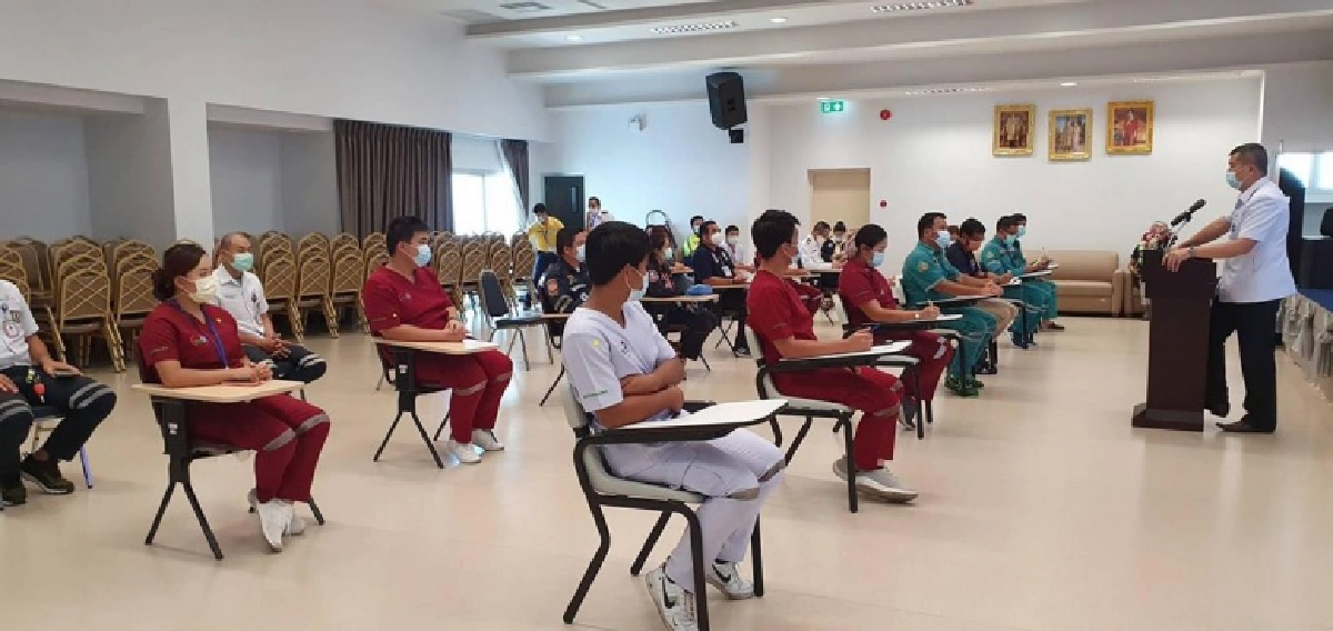 สพฉ.เร่งระดมรถพยาบาลสนับสนุนขนย้ายผู้ป่วยCOVID-19