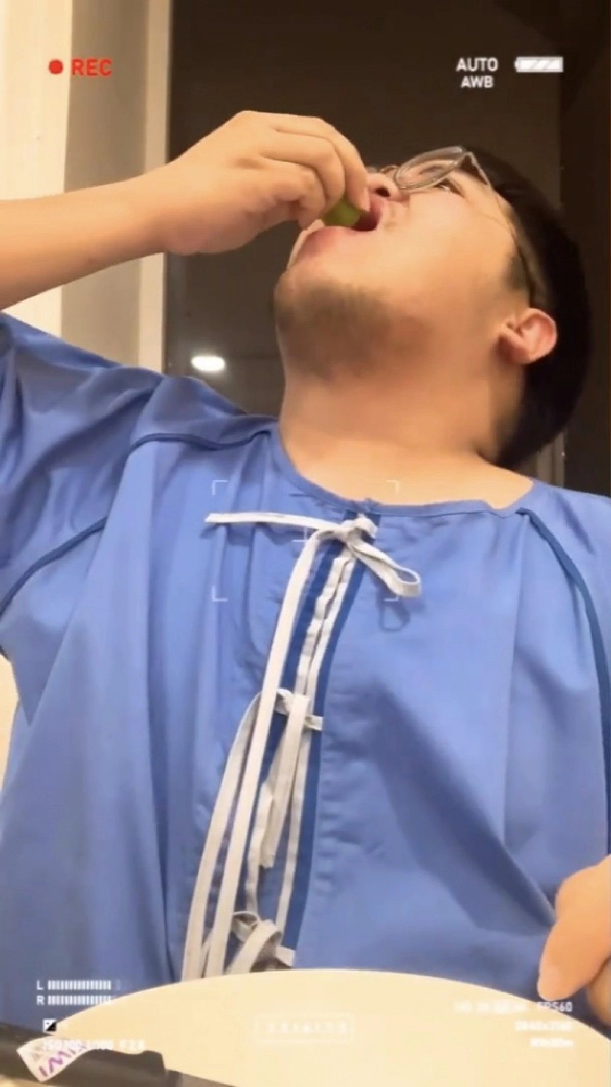 "โดม จารุวัฒน์" สูญเสียการรับรส หลังจากทดลองบีบมะนาวเข้าปาก