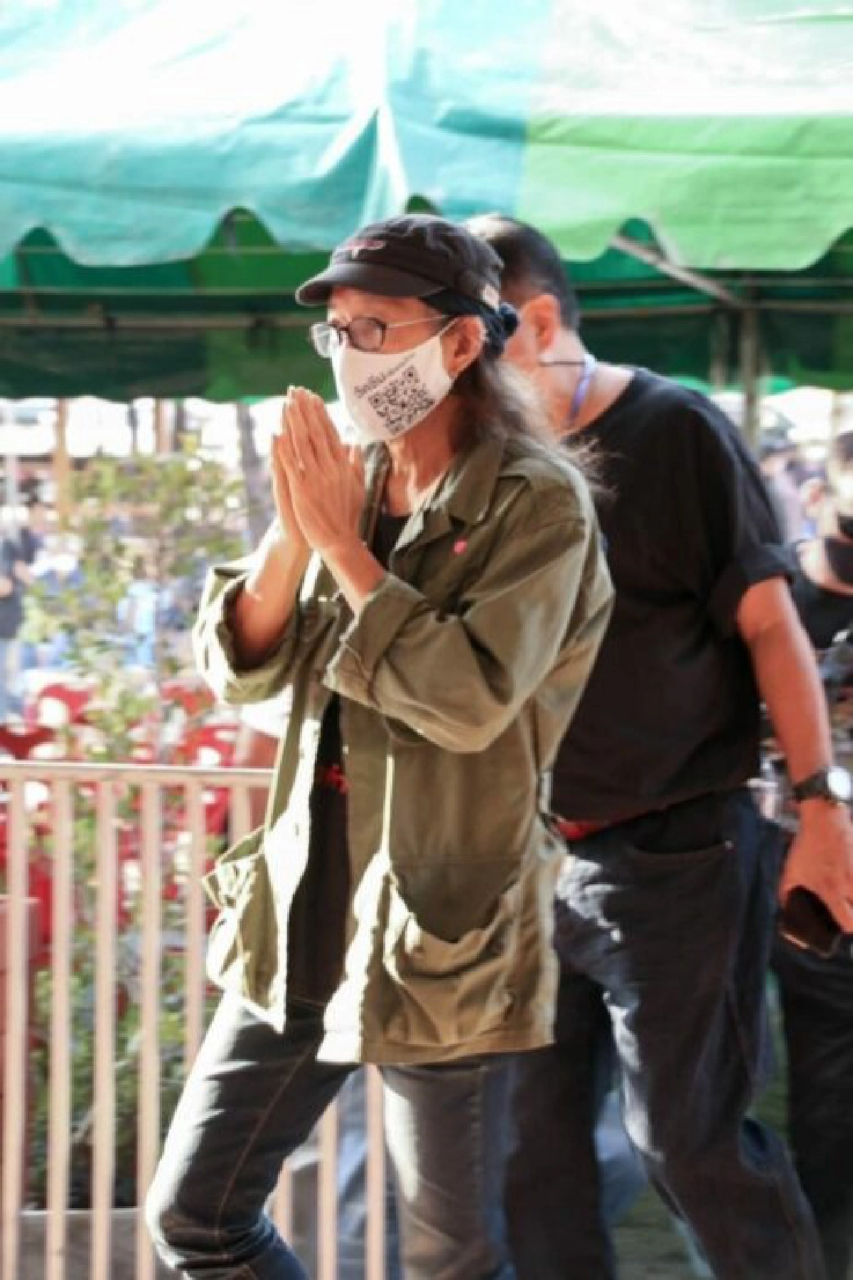 "แอ๊ด คาราบาว" ฉีดวัคซีนป้องกันโควิด19 แล้ว ได้สิทธิ์พิเศษผู้สูงอายุ