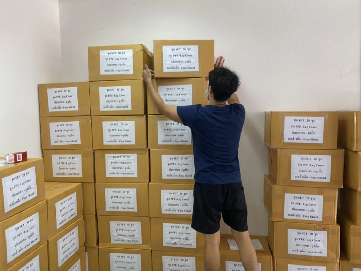 "อาร์ต พศุตม์" ทำคนเดียว ส่งชุด PPE ให้หมอใช้สู้โควิดหลายพันชุด