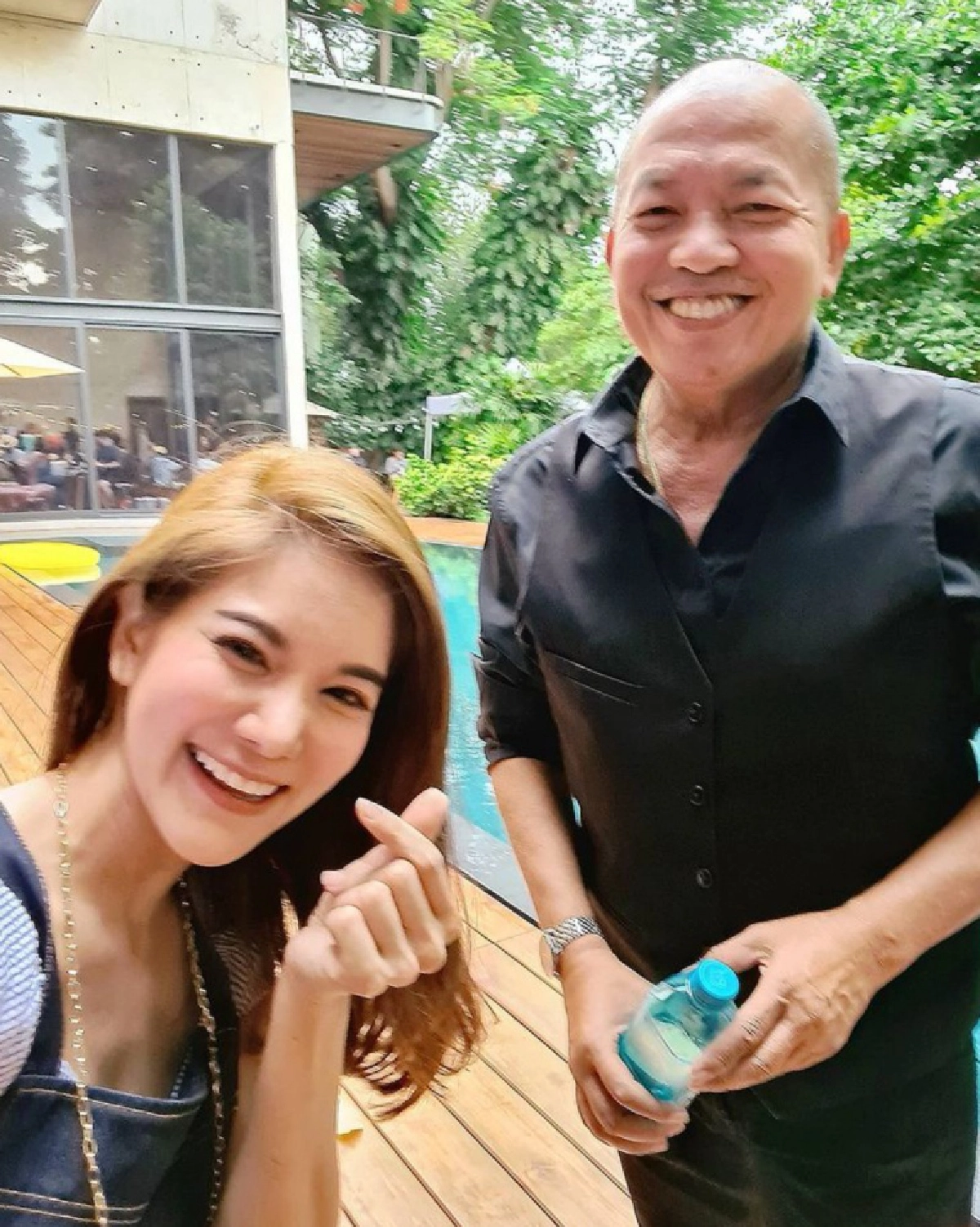 "ก้อย รัชวิน" โพสต์ซึ้งถึงน้ำใจ "น้าค่อม" พร้อมทิ้งท้าย"พี่ตูนยังรอให้น้าด่าอยู่นะคะ"