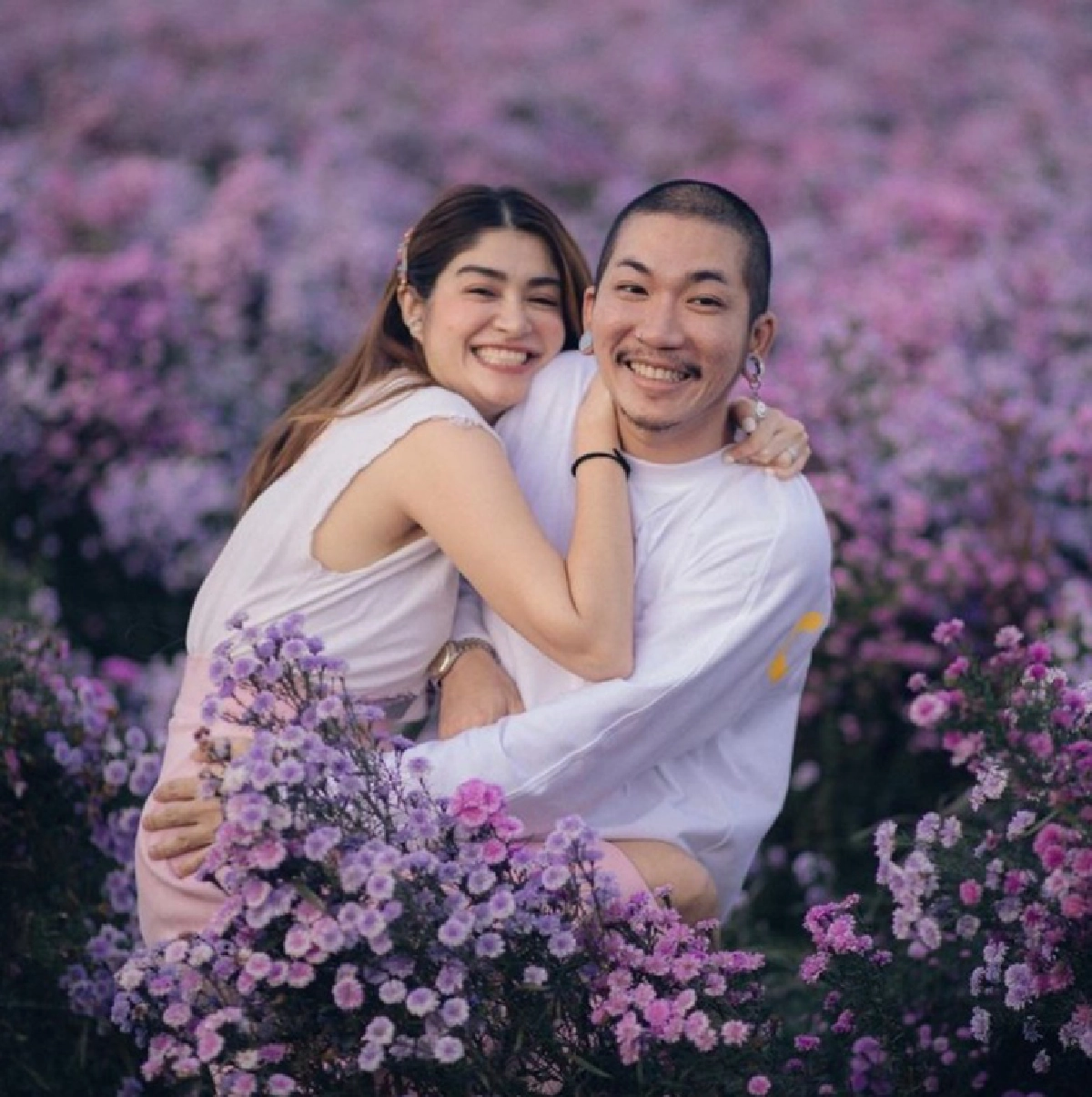 "แจ๊ส-แจง" ส่งมอบรถตู้ให้สถาบันการแพทย์ฉุกเฉินฯ ช่วยรับ-ส่งผู้ป่วยโควิด
