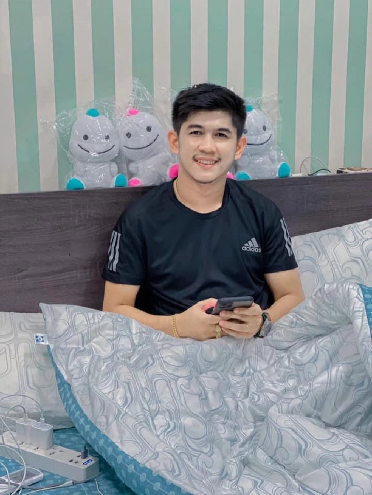 เนเงิน โพสต์ฟาดไม่ยั้ง "อย่าโกหกเพื่อรักษาความสัมพันธ์ " อ่านแล้วมีสะดุ้ง 