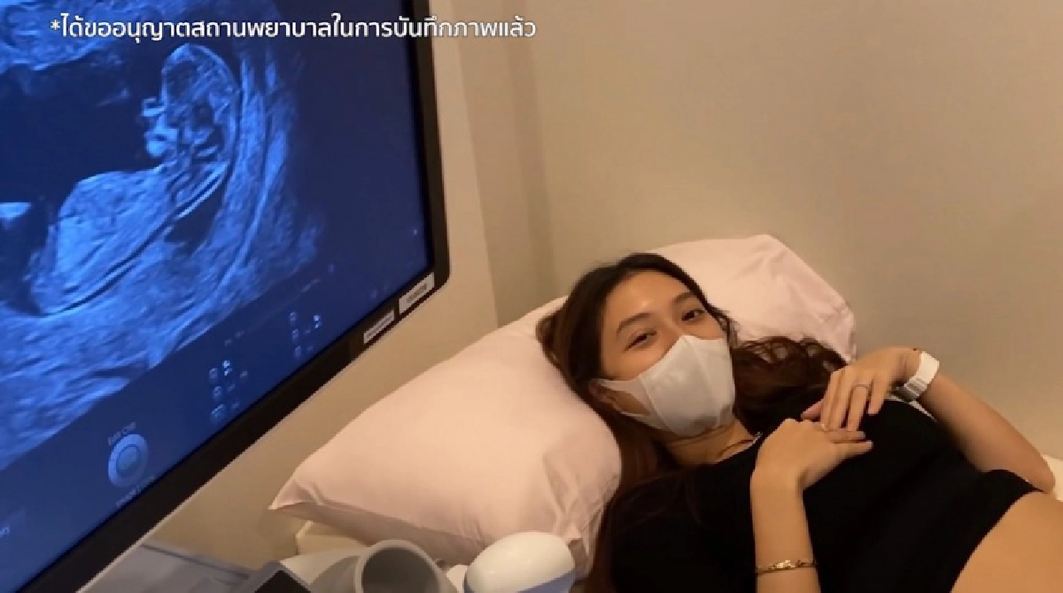 "มิว นิษฐา" เฉลยเพศลูกในท้อง "เซนต์" ลุ้นให้ลูกหน้าเหมือนแม่