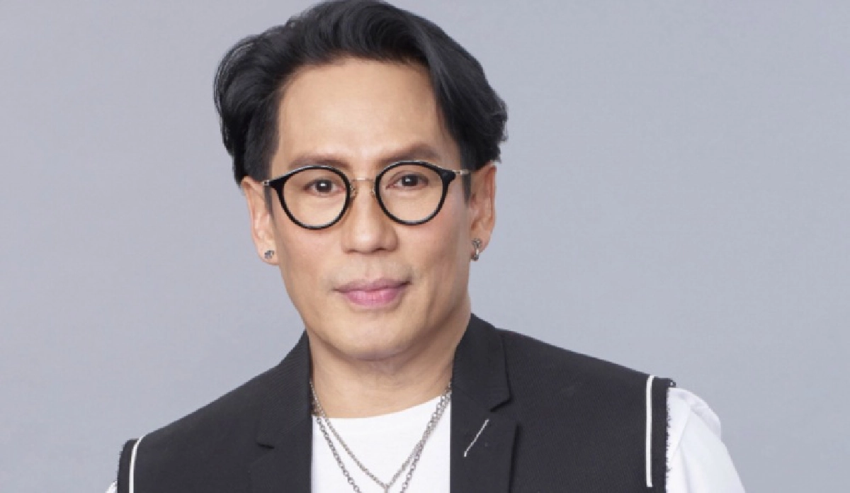  "เบิร์ด ธงไชย" เชิดชู "น้าค่อม" คือ ส่วนหนึ่งของความสำเร็จที่สร้างความสุขให้ผู้ชม