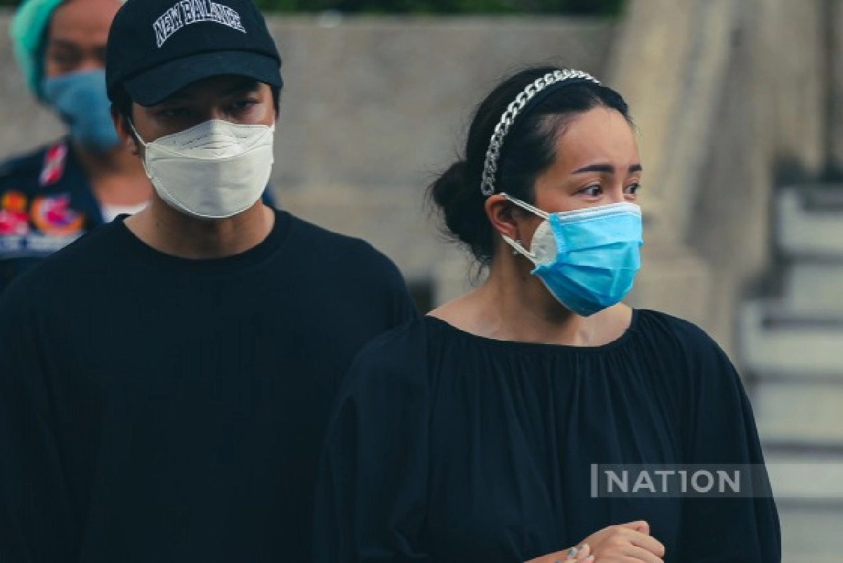 ฌาปนกิจศพ "น้าค่อม" แล้ว ลูกสาวเปิดใจทั้งน้ำตา เจ็บหัวใจทั้งครอบครัวมาส่งไม่ได้