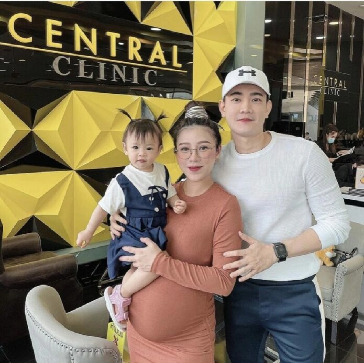 "ฟลุค จิระ" เปิดใจเล่าเมื่อโควิด-19 ระบาดหนักการดูแลลูกต้องพิเศษขึ้น 