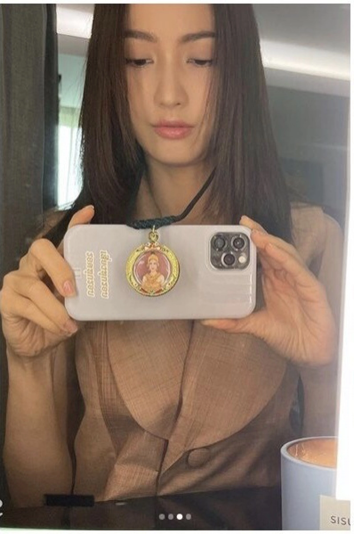 "แต้ว ณฐพร" เดินหน้า เปิดพรีออเดอร์เหรียญเจ้าแม่นาคี รุ่นที่2 ไม่สนคำวิจารณ์