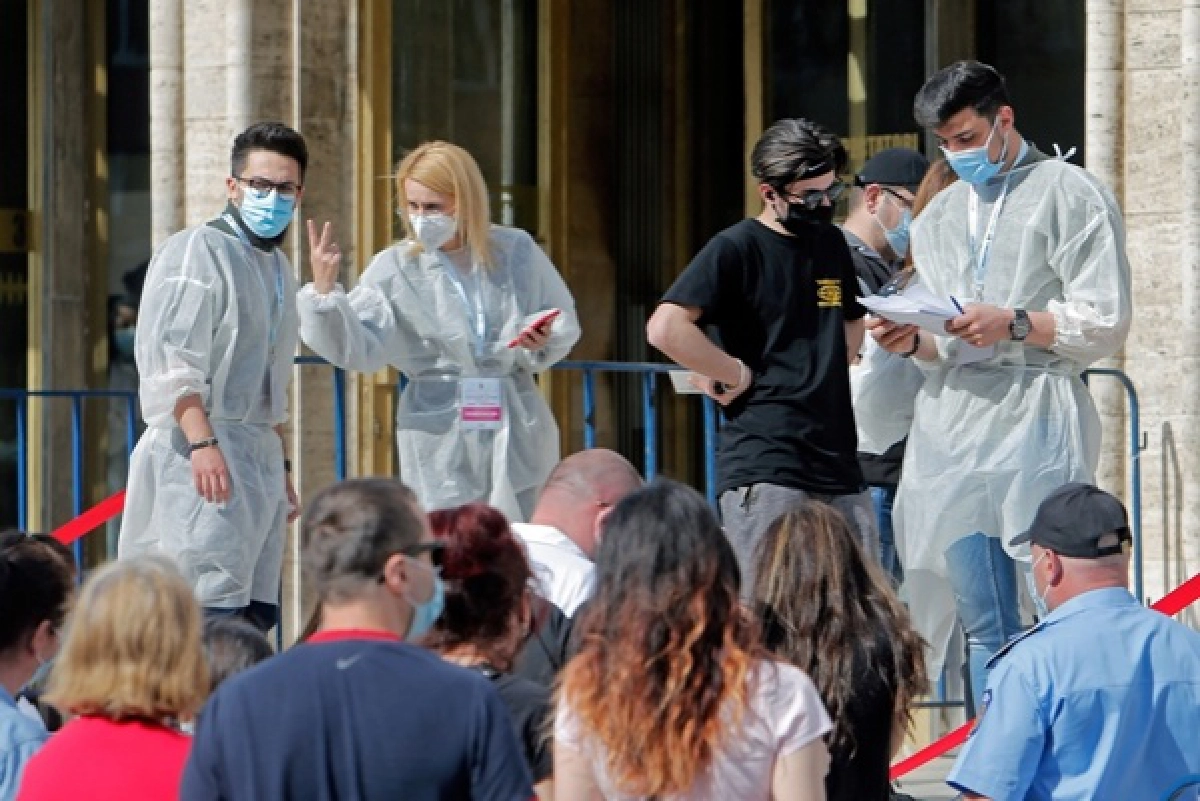 วัคซีน โควิด-19, โรมาเนีย, โควิด-19