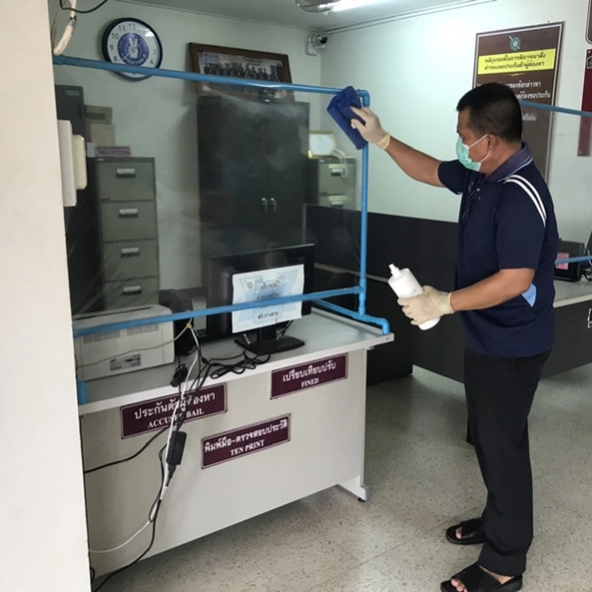 ผู้การตร.พิจิตร สั่งกักตัวตำรวจบางลายยกโรงพักเสี่ยงโควิด-19