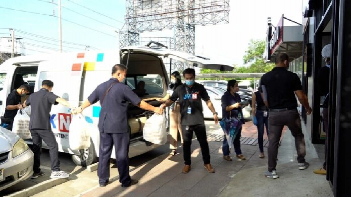  "แอน จักรพงษ์" เริ่มส่งข้าว 5,000 กล่อง ช่วยแพทย์ และผู้ป่วยโควิด ตั้งเป้า 1 ล้านกล่อง 