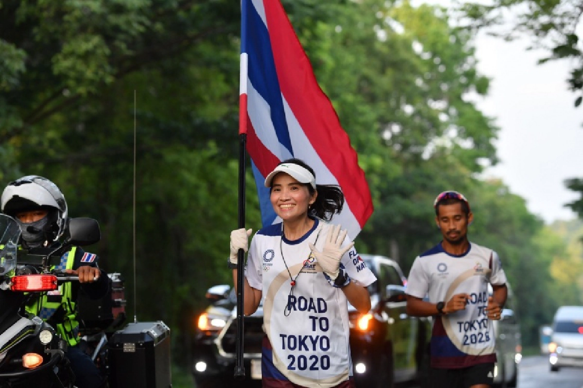 วิ่งธงชาติไทยวันที่ 45  เพชรบูรณ์- ชัยภูมิ- ขอนแก่น