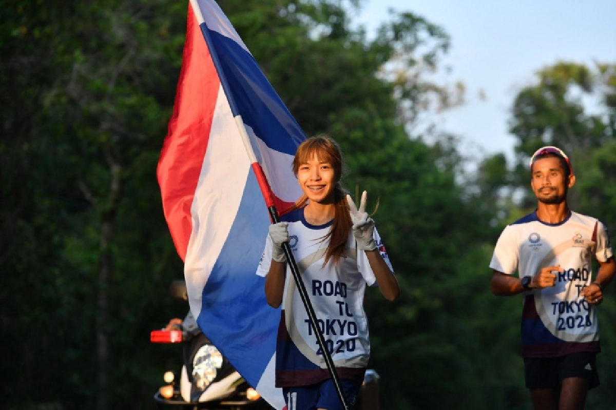 วิ่งธงชาติไทยวันที่ 45  เพชรบูรณ์- ชัยภูมิ- ขอนแก่น