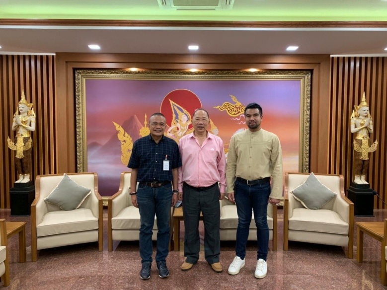 "ตู่-บรรณวิทย์" รวม 'จอสี' ไล่ประยุทธ์