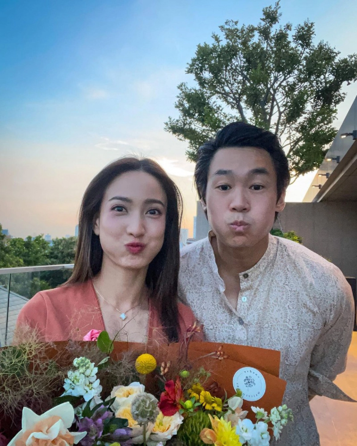 "ไฮโซณัย ประณัย" โพสต์รูปคู่ "แต้ว ณฐพร" ฉลองครบรอบรัก 1 ปี 