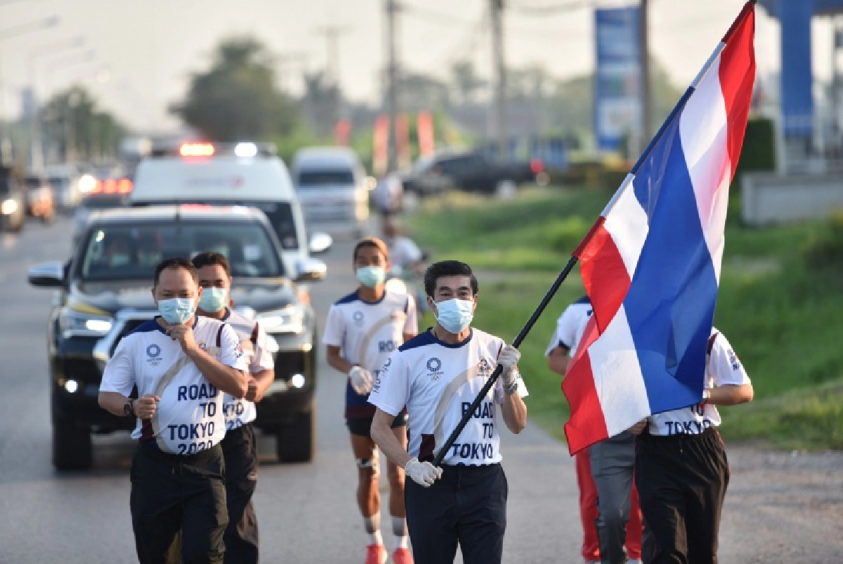วิ่งธงชาติไทย วันที่48ของกิจกรรม เดินทางถึงโนนสูงเก็บระยะทาง 88กม.