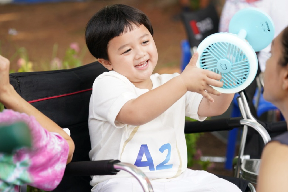 เก่งใช่ย่อย "สายฟ้า-พายุ" อวดเบื้องหลังในชุดมาสคอตหยดนม งานนี้ "แม่ชม" สุดแฮปปี้